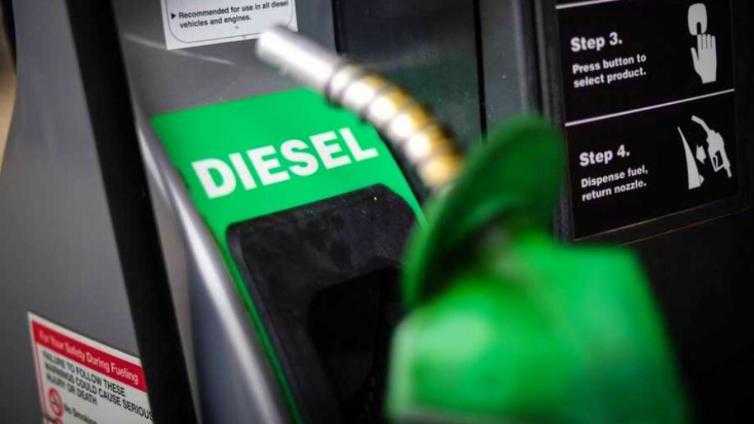 Petrobras aumenta pre&ccedil;o do diesel e reduz da gasolina