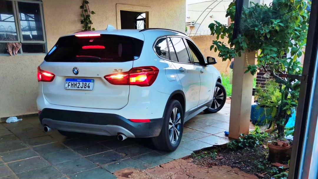 Pol&iacute;cia Civil recupera BMW/X1 roubada e prende receptador em flagrante