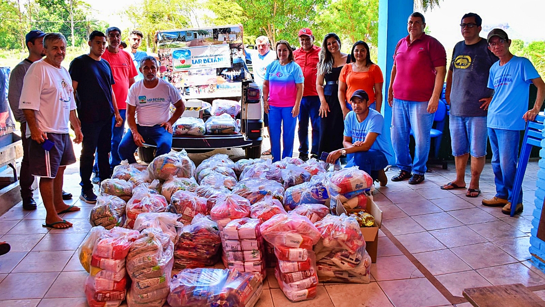 Pantaneta 2023 arrecada 2 toneladas de alimentos para as entidades locais