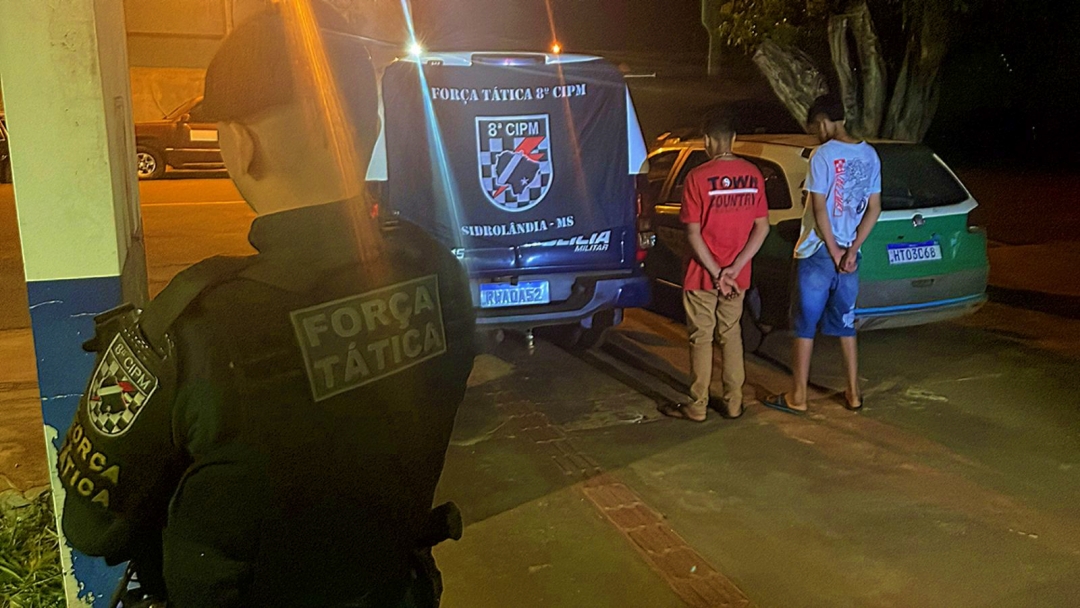 PM apreende adolescentes que furtaram e passeavam com carro da Prefeitura