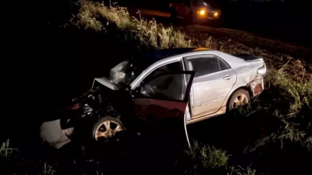 Secret&aacute;rio de prefeitura e fam&iacute;lia saem ilesos de colis&atilde;o que destruiu carro 