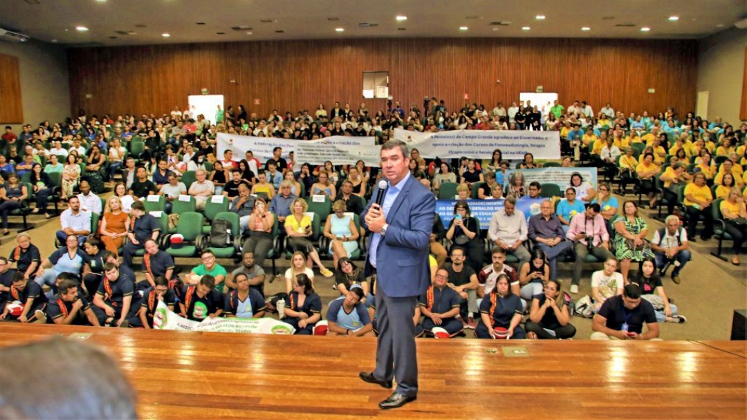 UEMS: Governador anuncia novos cursos e Centro de Sa&uacute;de que ser&aacute; refer&ecirc;ncia para autistas