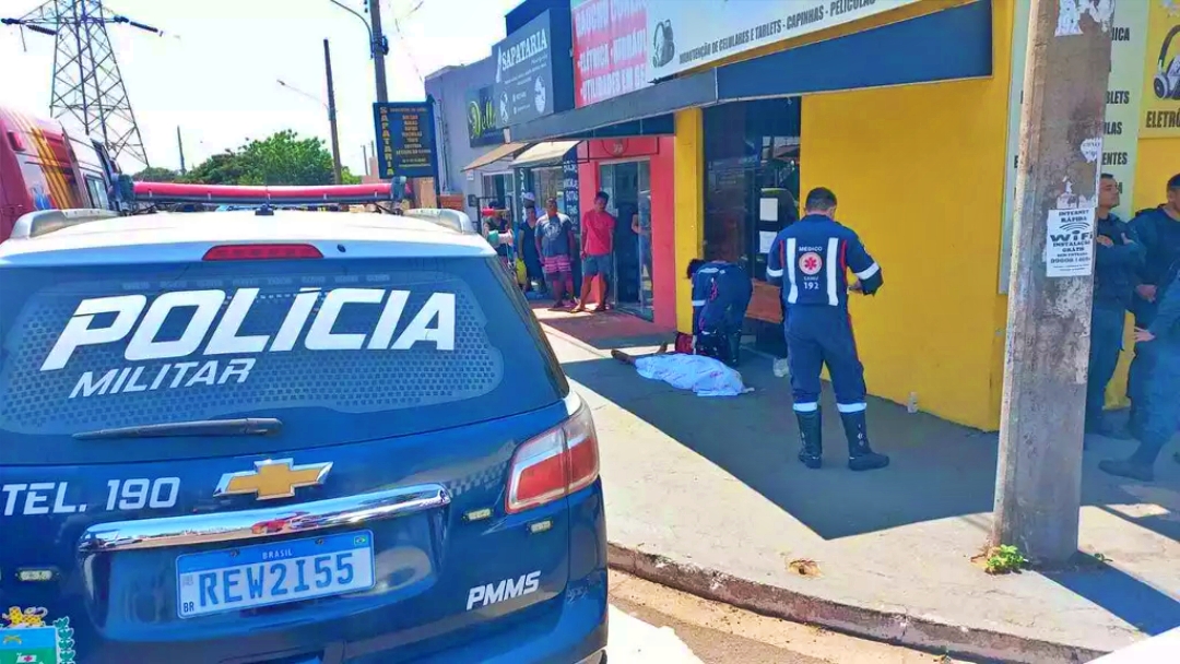 Usu&aacute;rio de droga passa mal e morre em cal&ccedil;ada de avenida 