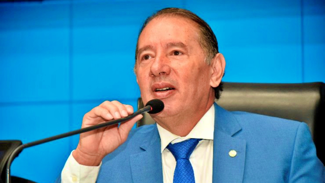 Deputados começam a analisar projeto sobre redução de taxas cartorárias