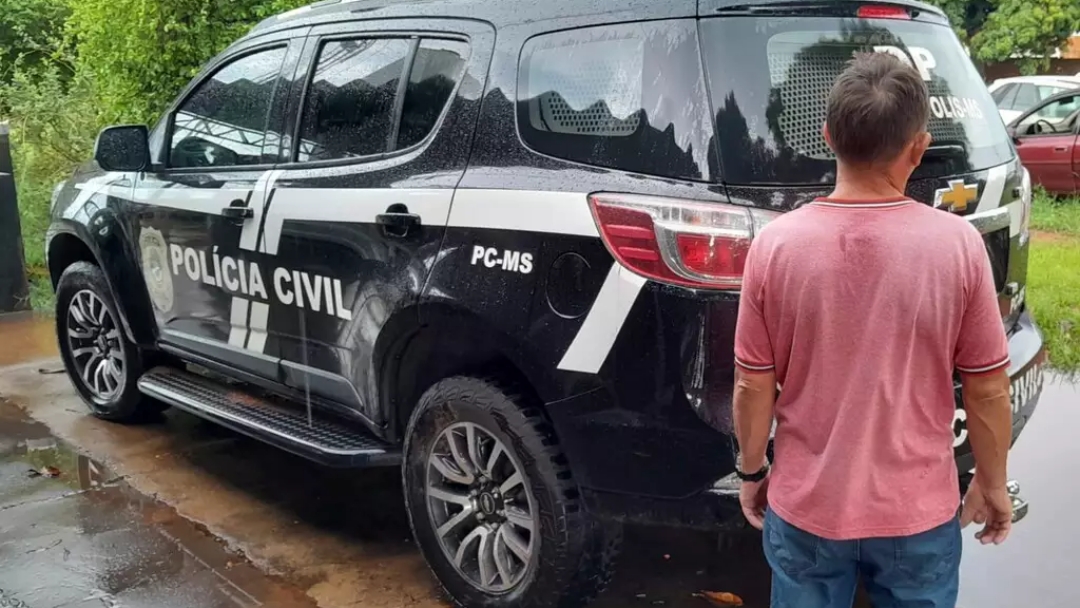 Preso em MS homem acusado de matar namorado da ex a facadas no Ceará