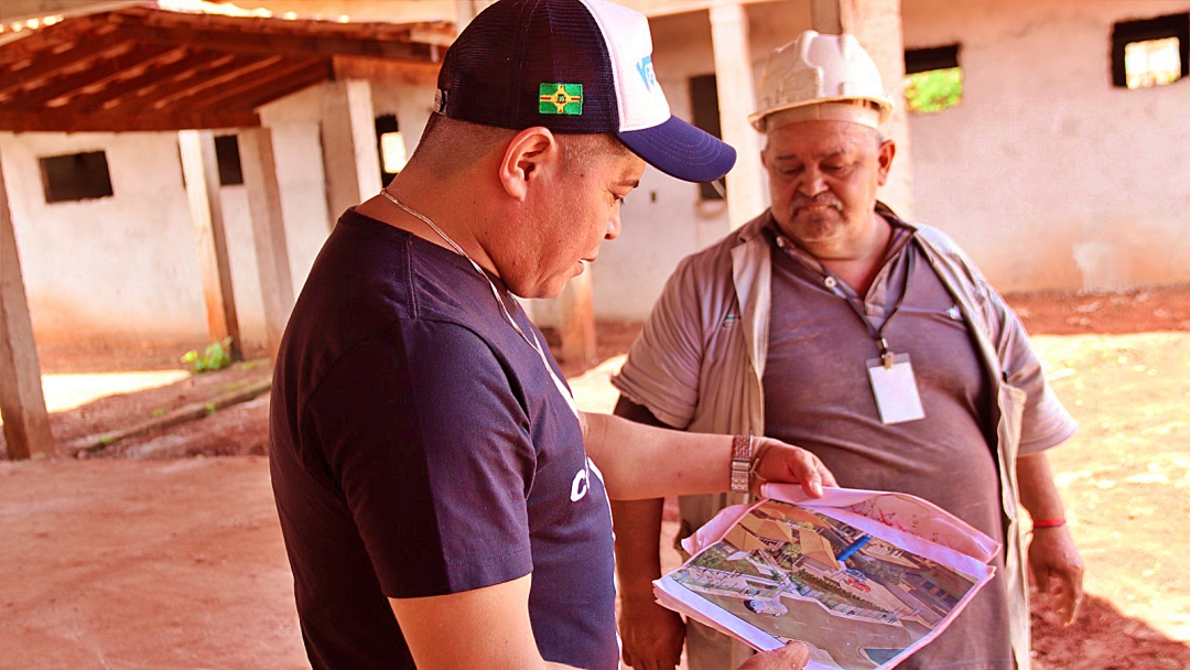 Vereador Otacir Figueredo visita obras e prop&otilde;e inova&ccedil;&atilde;o para Escola Benigno Escobar