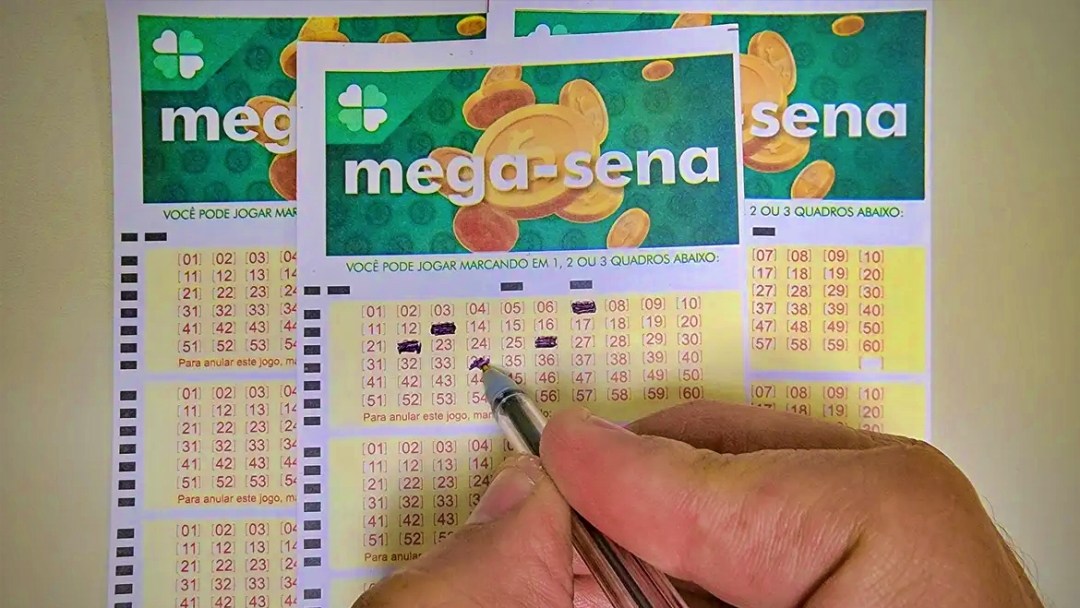 Mega-Sena realiza sorteio com pr&ecirc;mio estimado em R$ 30 mi