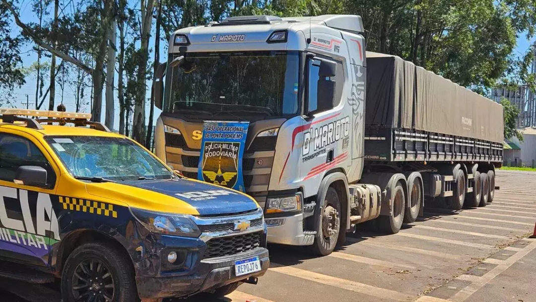 Carreta roubada em SP &eacute; recuperada em MS enquanto motorista era mantido ref&eacute;m  