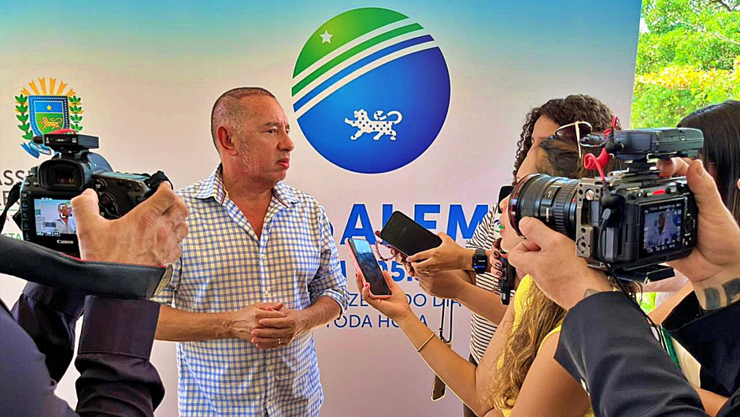 Na inaugura&ccedil;&atilde;o do canal aberto, Gerson anunciou plano de levar sinal da TV Assembleia para o interior