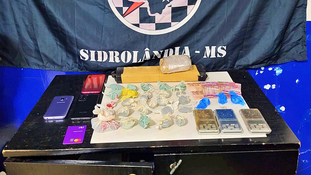 PM fecha `boca de fumo` no Cascatinha, encontra droga e prende traficante