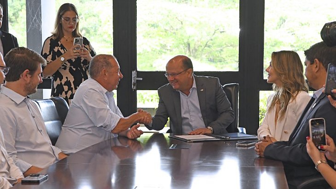 Barbosinha assume como governador em exerc&iacute;cio