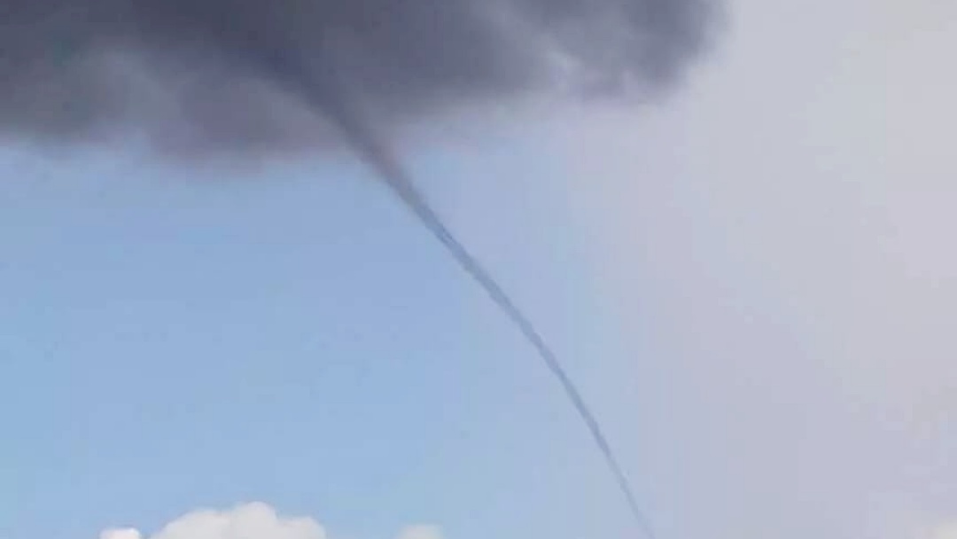 Antes da chuva um fen&ocirc;meno chama aten&ccedil;&atilde;o no c&eacute;u em Sidrol&acirc;ndia