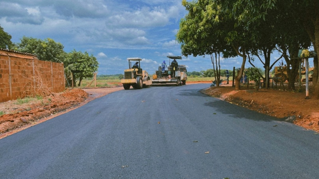 Campina Ipacaray recebe mais uma etapa de obras com 260 toneladas de asfalto