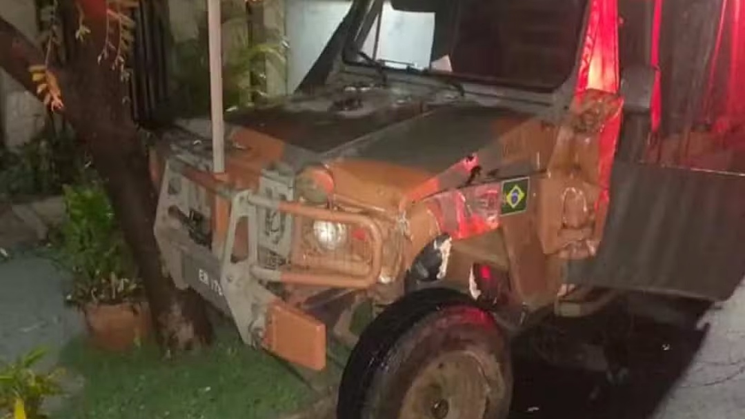 Homem invade quartel do Ex&eacute;rcito, furta viatura e abandona ve&iacute;culo