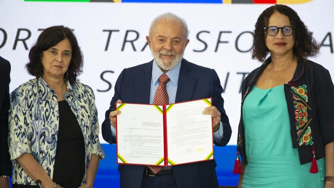 Governo destina R$ 300 bi para impulsionar ind&uacute;stria