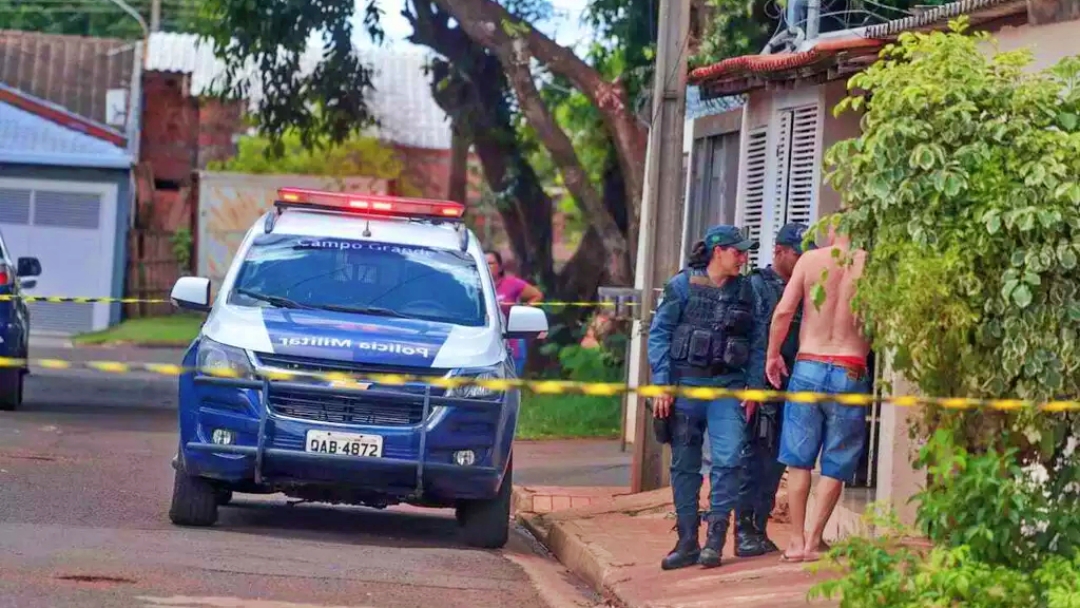 Idoso assassinado e inquilino j&aacute; foram presos com 700 kg de maconha  