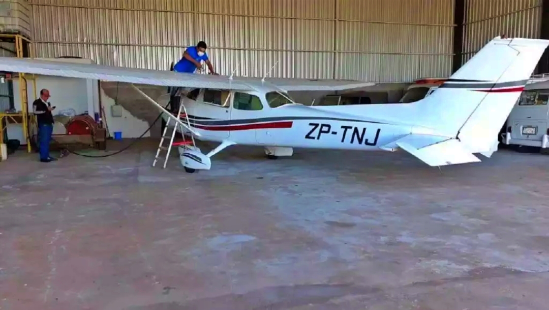 Avi&atilde;o &eacute; roubado por homens armados em &aacute;rea do tr&aacute;fico  