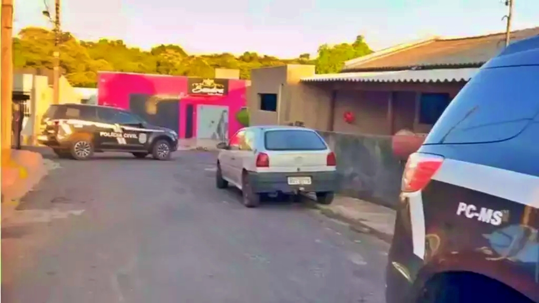 Pecuarista preso por tr&aacute;fico fica em delegacia e sobrinho vai para pres&iacute;dio