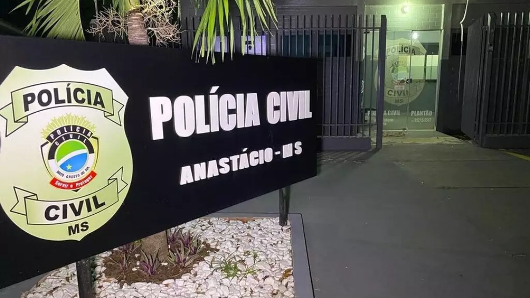 Idoso morre ap&oacute;s ser atropelado por caminh&atilde;o na BR-262 