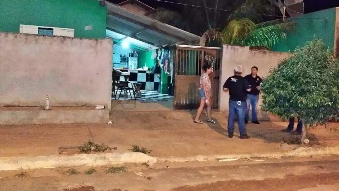 Idoso &eacute; assassinado no lugar de genro em guerra de fac&ccedil;&otilde;es  