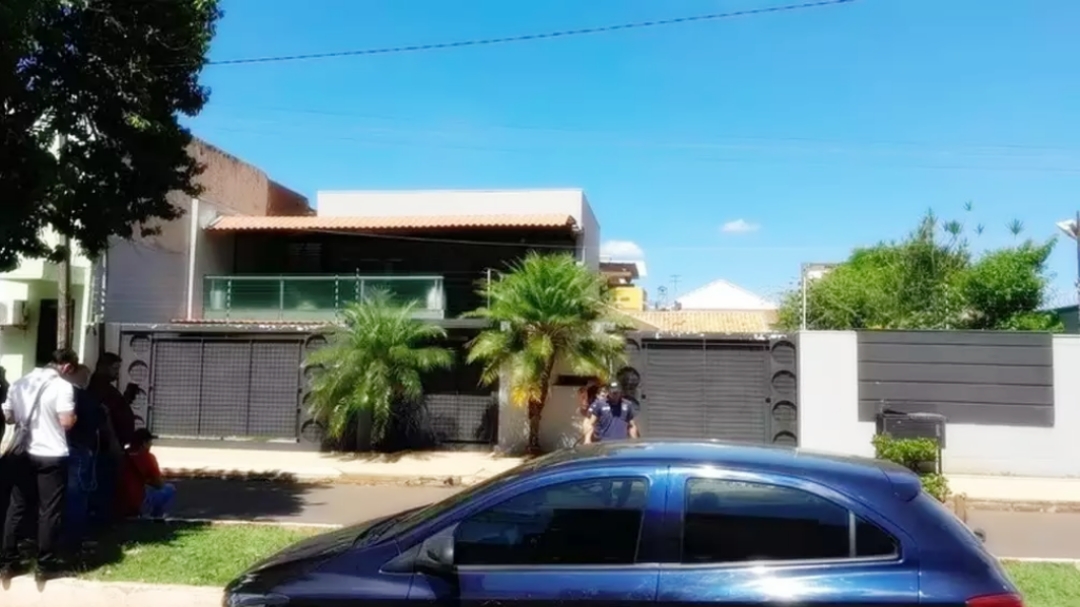 Pol&iacute;cia investiga tiroteio dentro de casa em cidade da fronteira 