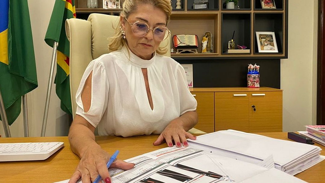 Prefeitura avalia impacto financeiro de reajuste salarial de servidores em maio