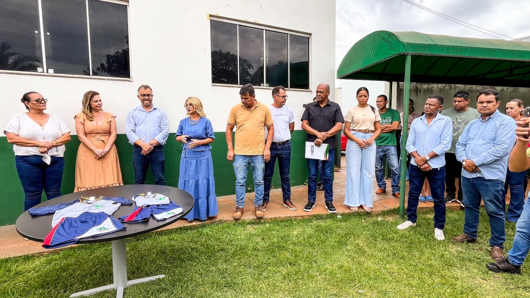 Com 28 anos de magist&eacute;rio, professor M&aacute;rcio Marqueti toma posse na Educa&ccedil;&atilde;o