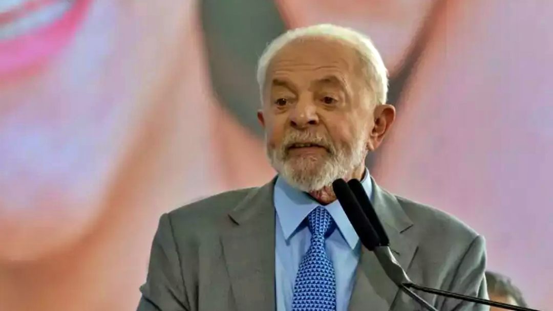Lula chega &agrave;s 10h para despachar carga de carne para a China 