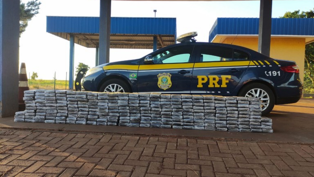 PRF apreende 246 kg de coca&iacute;na e uma tonelada de maconha na BR-060