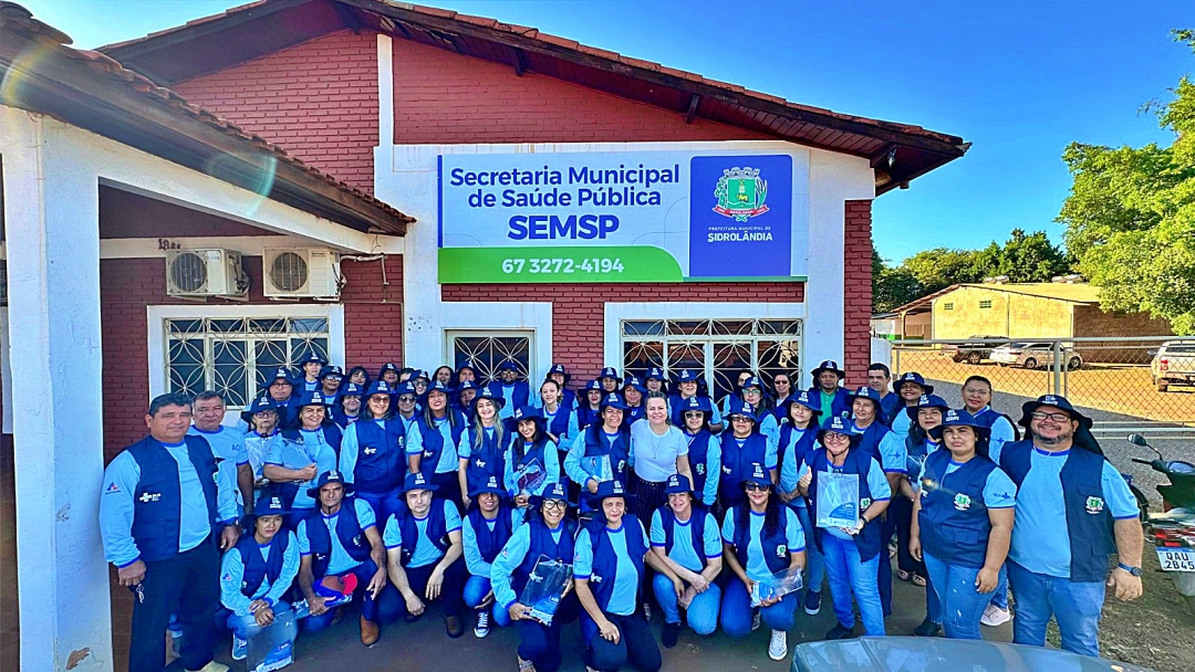 Agentes Comunit&aacute;rios de Sa&uacute;de recebem uniformes novos e material de trabalho