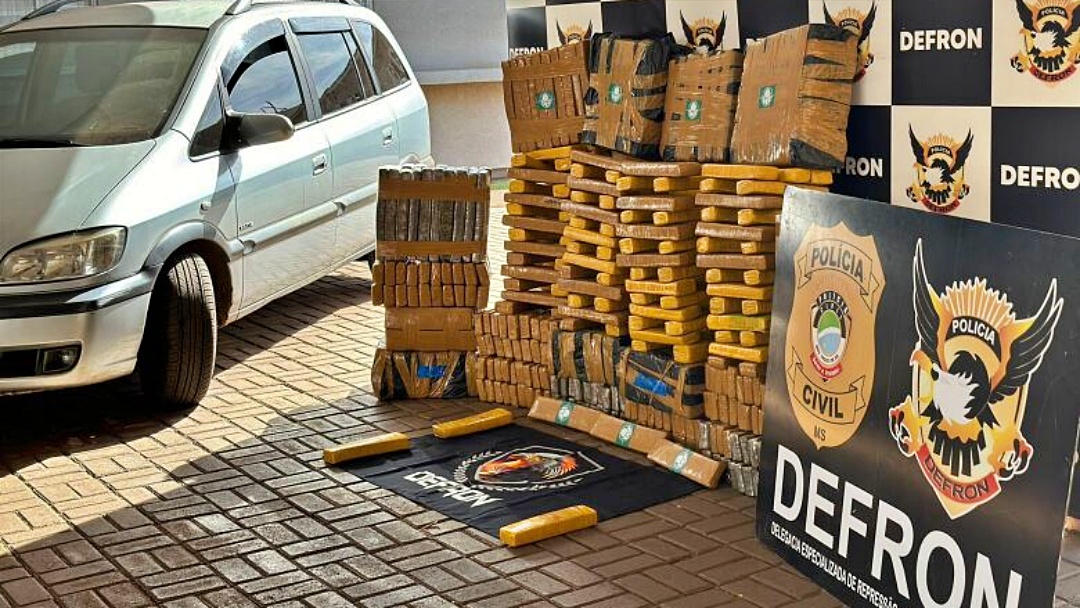 Pol&iacute;cia apreende mais de meia tonelada de droga na MS-164