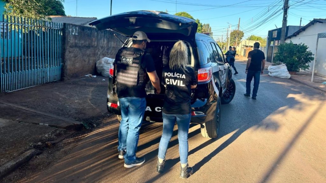 Pol&iacute;cia captura foragido com condena&ccedil;&otilde;es por tr&aacute;fico e recepta&ccedil;&atilde;o