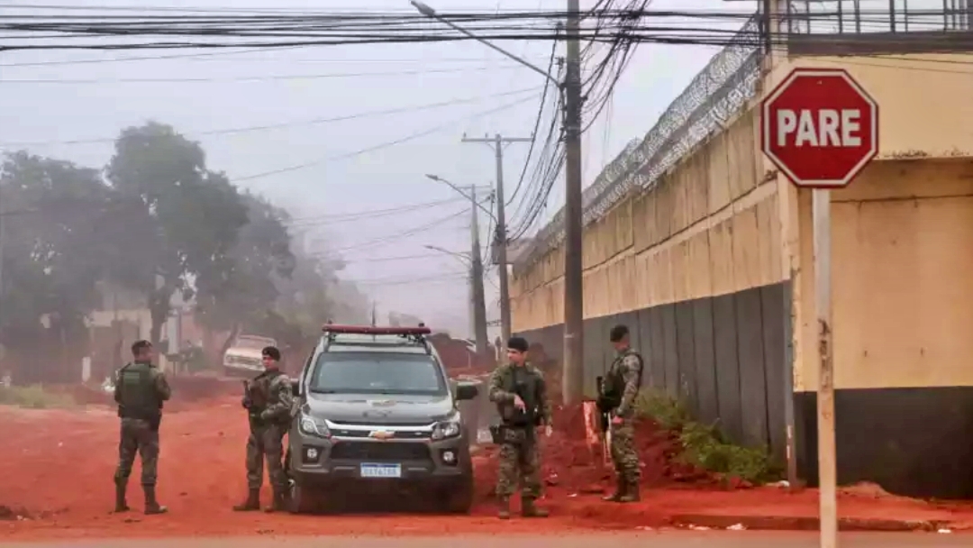 Integrantes de fac&ccedil;&atilde;o e servidor p&uacute;blico s&atilde;o investigados por fraudes  