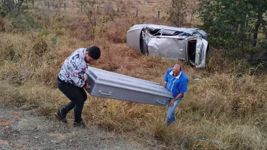 Filho de secret&aacute;rio de Obras morre em capotagem de carro na BR-359 