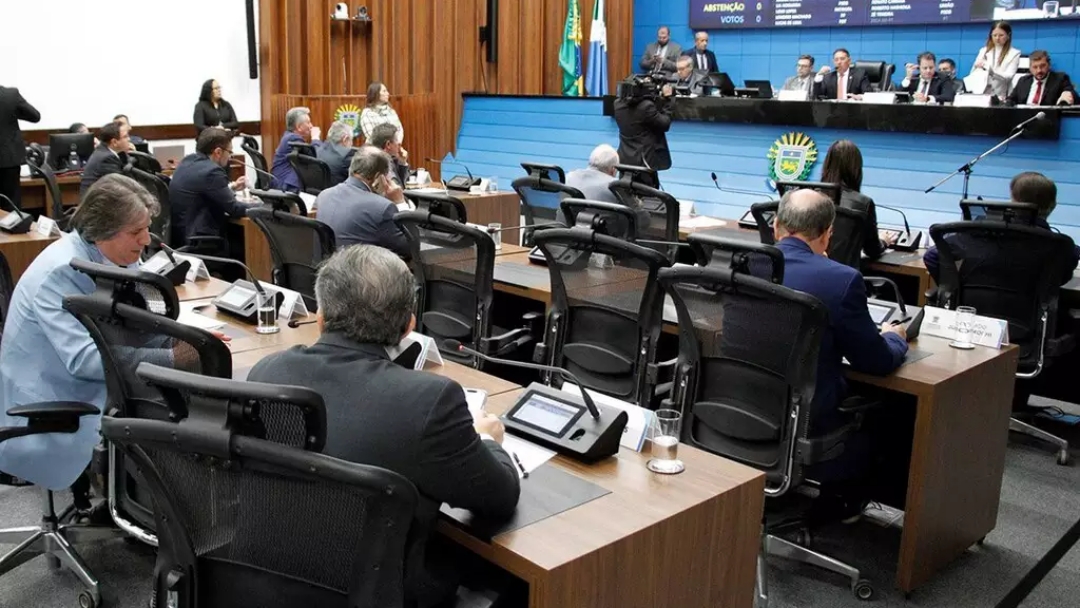 Deputados aprovam LDO de R$ 26,4 bi e Refis na &uacute;ltima sess&atilde;o do semestre  