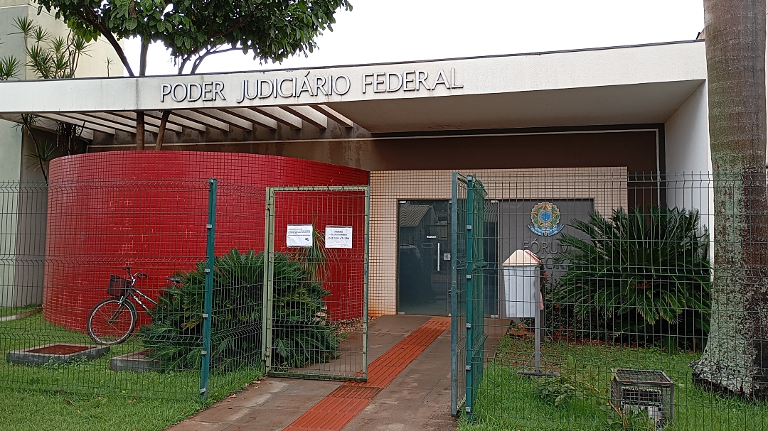 Candidatos a prefeito poder&atilde;o gastar at&eacute; R$ 628,6 mil e a vereador R$ 64,2 mil