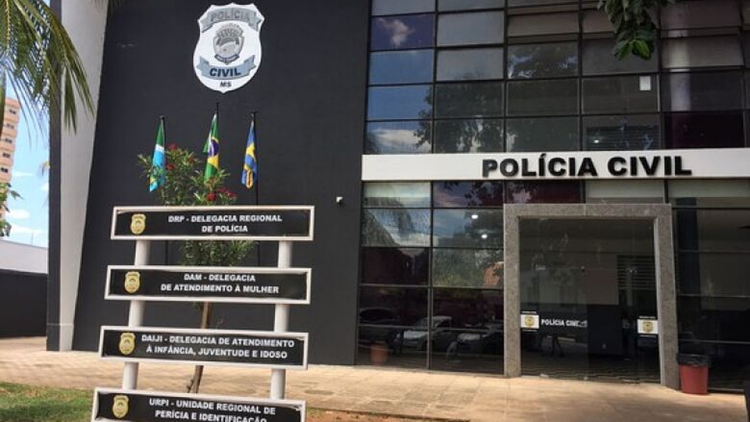 Crian&ccedil;a de seis anos tenta defender a m&atilde;e de ex-marido e acaba atingida no rosto