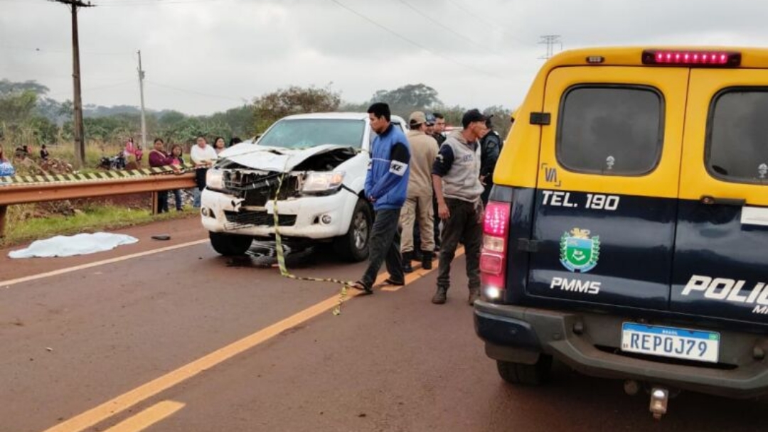 Homem morre ap&oacute;s ser atropelado por caminhonete em Dourados