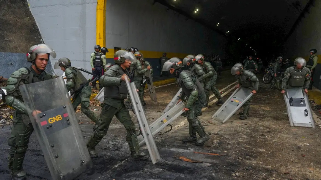 Atos na Venezuela t&ecirc;m 749 presos, sete mortos e 48 policias feridos