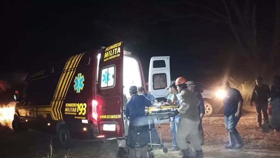 Idoso cai em morraria em regi&atilde;o de dif&iacute;cil acesso e resgate dura 8h 