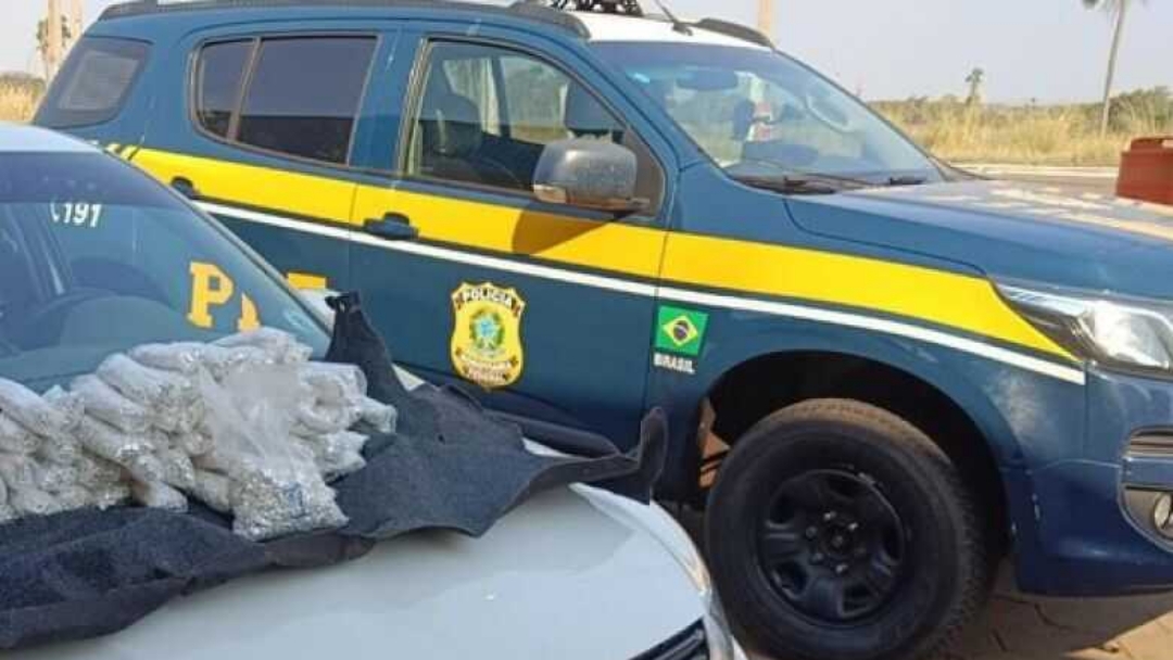 Homem &eacute; preso com mais de 60 kg de prata durante abordagem na BR-267