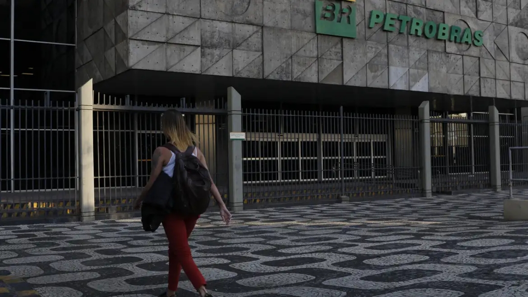 Petrobras tem resultado negativo de R$ 2,6 bi no segundo trimestre