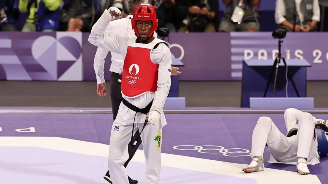 Henrique Marques vence e avan&ccedil;a &agrave;s 4.&ordf; do taekwondo