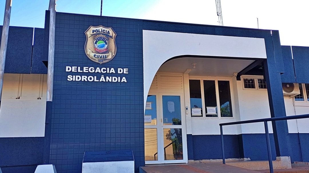 Jovem &eacute; internado em estado grave na Santa Casa ap&oacute;s ser apedrejado e golpeado com corrente