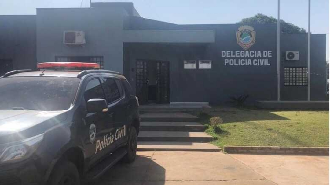 Jovem pede socorro na rua ap&oacute;s ser dopada e estuprada pelo vizinho