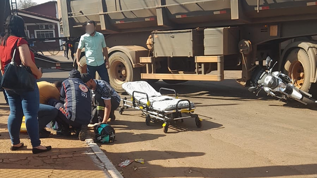 Grave acidente na Dorvalino dos Santos esquina com a Rua Campo Grande