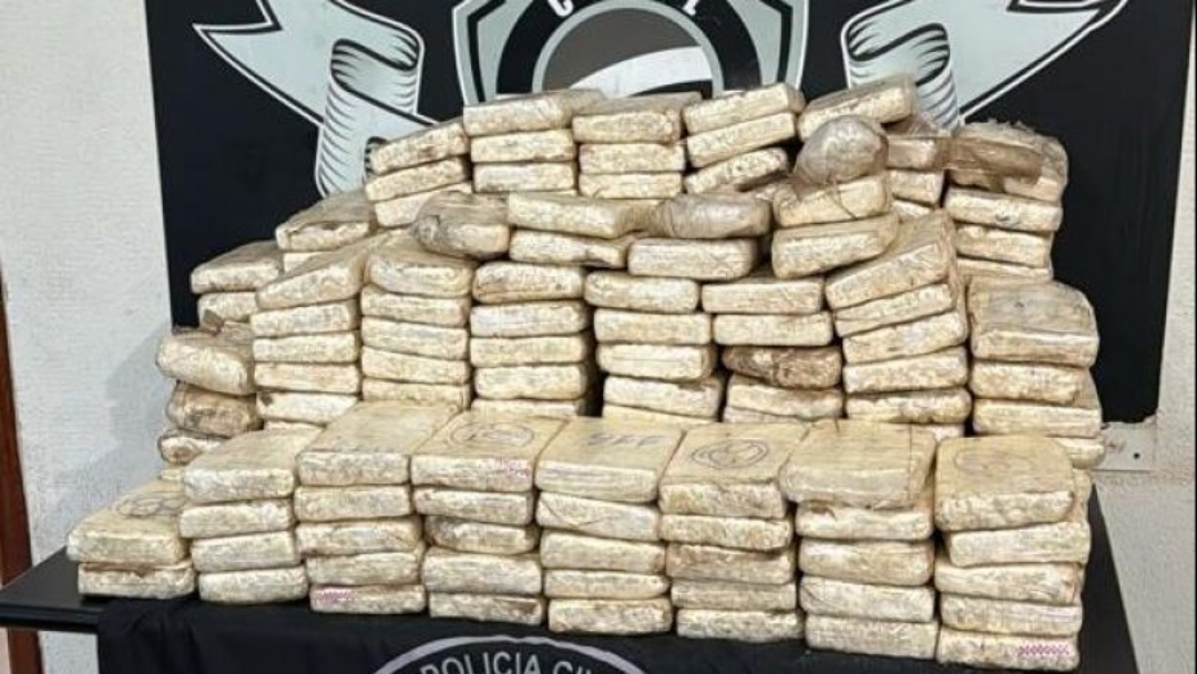 Homem &eacute; flagrado a caminho de Dourados com mais de 200 kg de coca&iacute;na