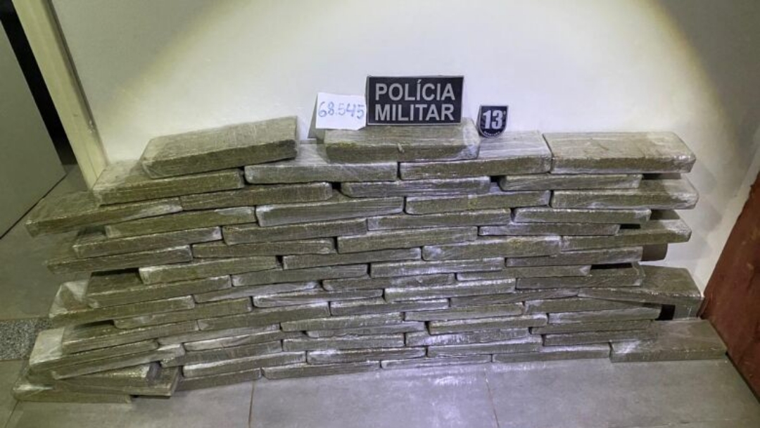 Casal &eacute; preso com 70kg de maconha na MS-112