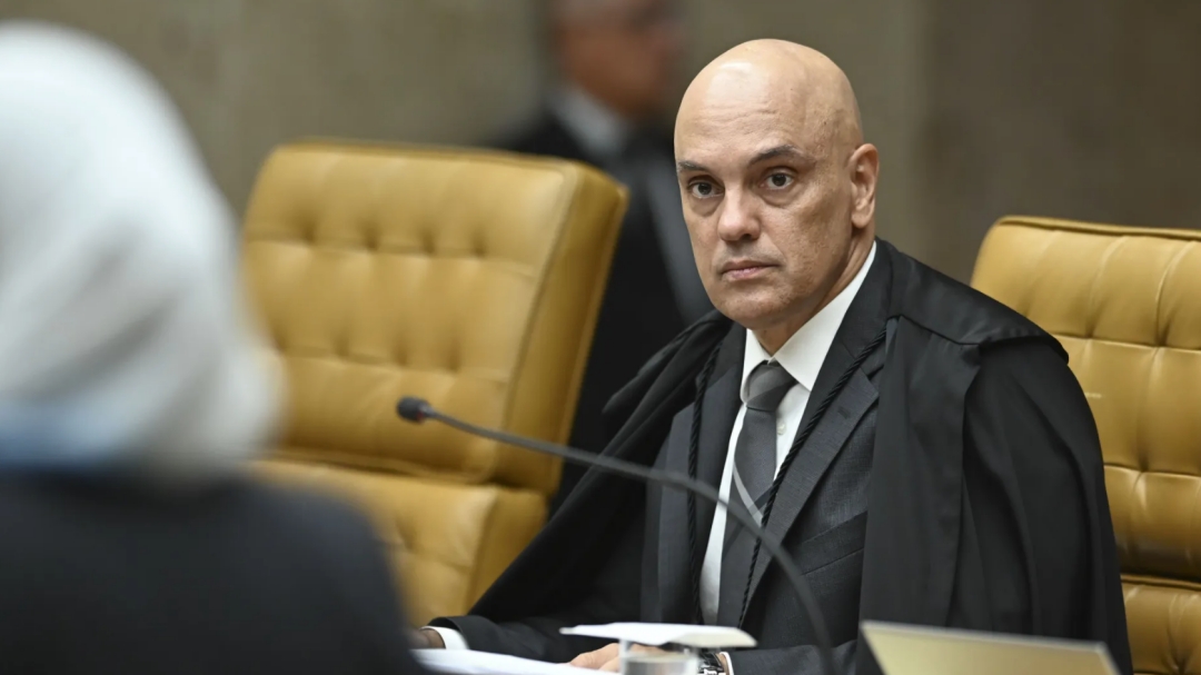 Senadores retiram pedido de impeachment de Moraes