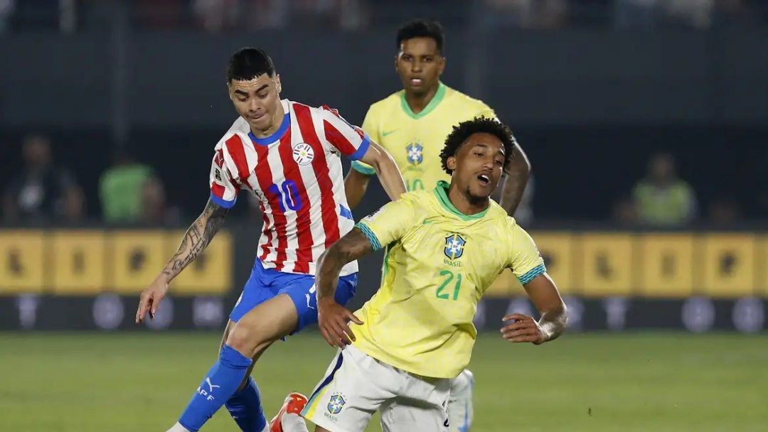 Brasil joga mal e perde para o Paraguai por 1 a 0